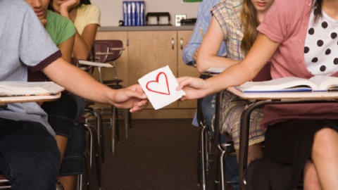 E se vi innamorate di qualcuno che è lo stesso che vedete in classe ogni giorno?