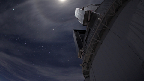 myfacemood-il-telescopio-subaru-situato-in-cima-a-mauna-kea-lavora-in-combinazione-con-charis