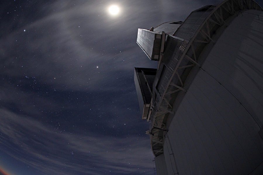 myfacemood-il-telescopio-subaru-situato-in-cima-a-mauna-kea-lavora-in-combinazione-con-charis