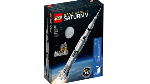 Myfacemood - Ecco il razzo di LEGO l'Apollo Saturn V composto da 1.969 pezzi!