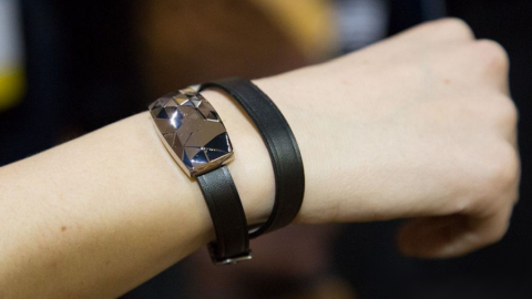 Myfacemood - Moda & Salute un braccialetto vi aiuterà contro i raggi UV
